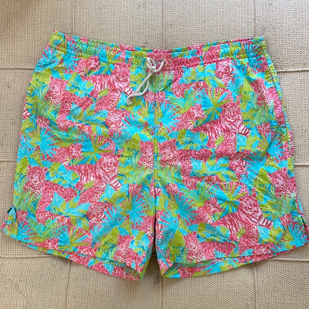 Lilly Pulitzer men’s Capri Swim trunks